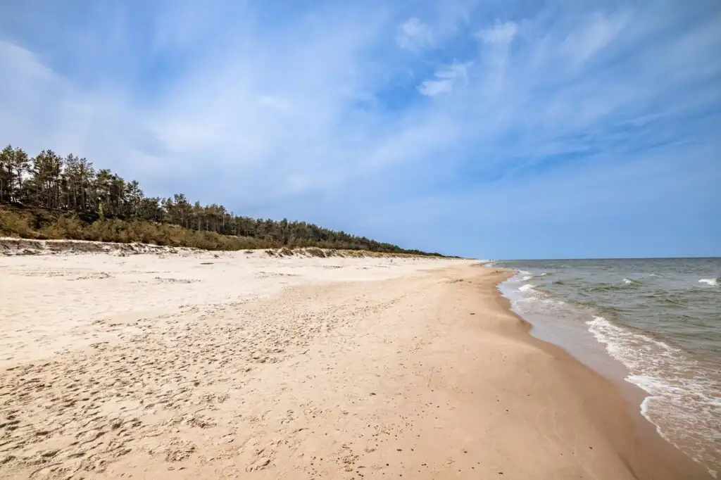 einsame Strände laden zum Baden in der Polnischen Ostsee