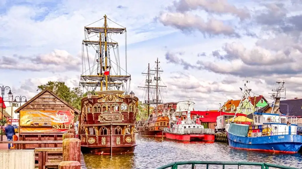 Der Hafen von Leba bringt frischen Fisch in die Stadt