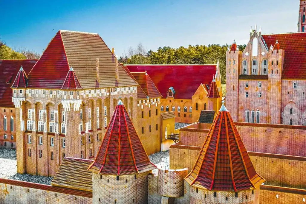 Die Marienburg im Bałtycki-Park-Miniatur in Misdroy