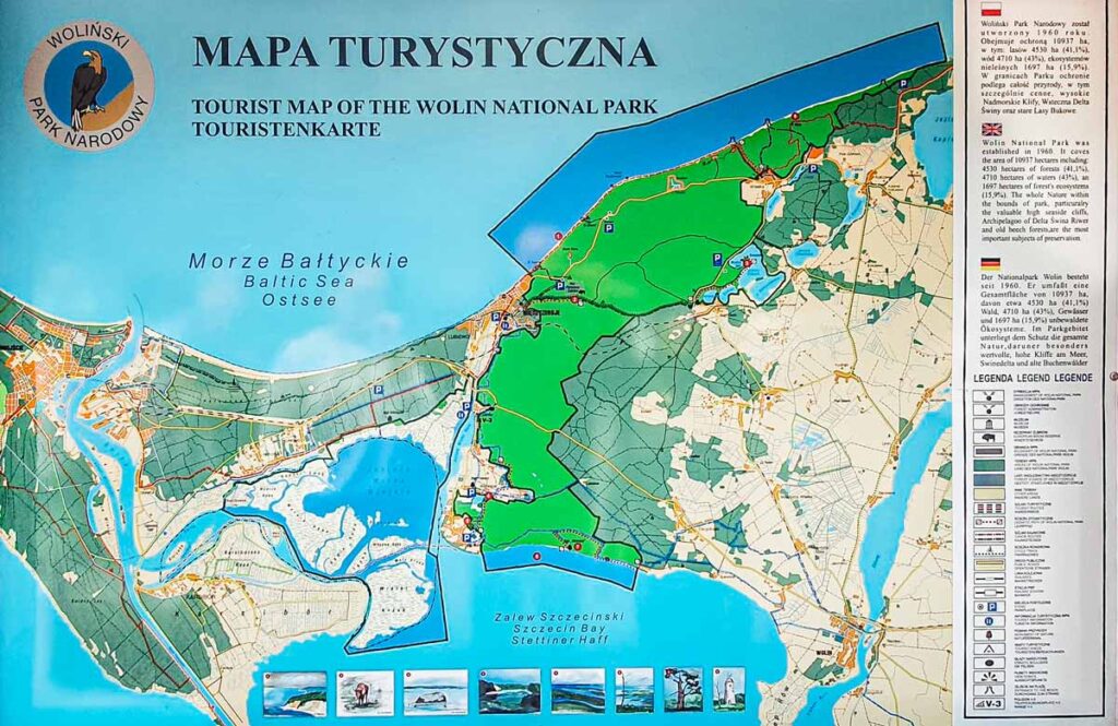 Karte des Nationalparks Wollin mit markierten Wegen und Parkplätzen, die die Hauptzugänge und Parkmöglichkeiten zeigt.