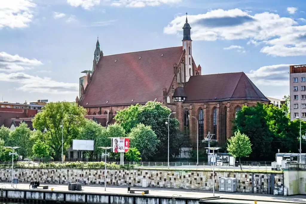 St.-Johannes-Evangelist-Kirche in Stettin, eine der ältesten postfranziskanischen Kirchen Mitteleuropas, nahe der Kathedrale