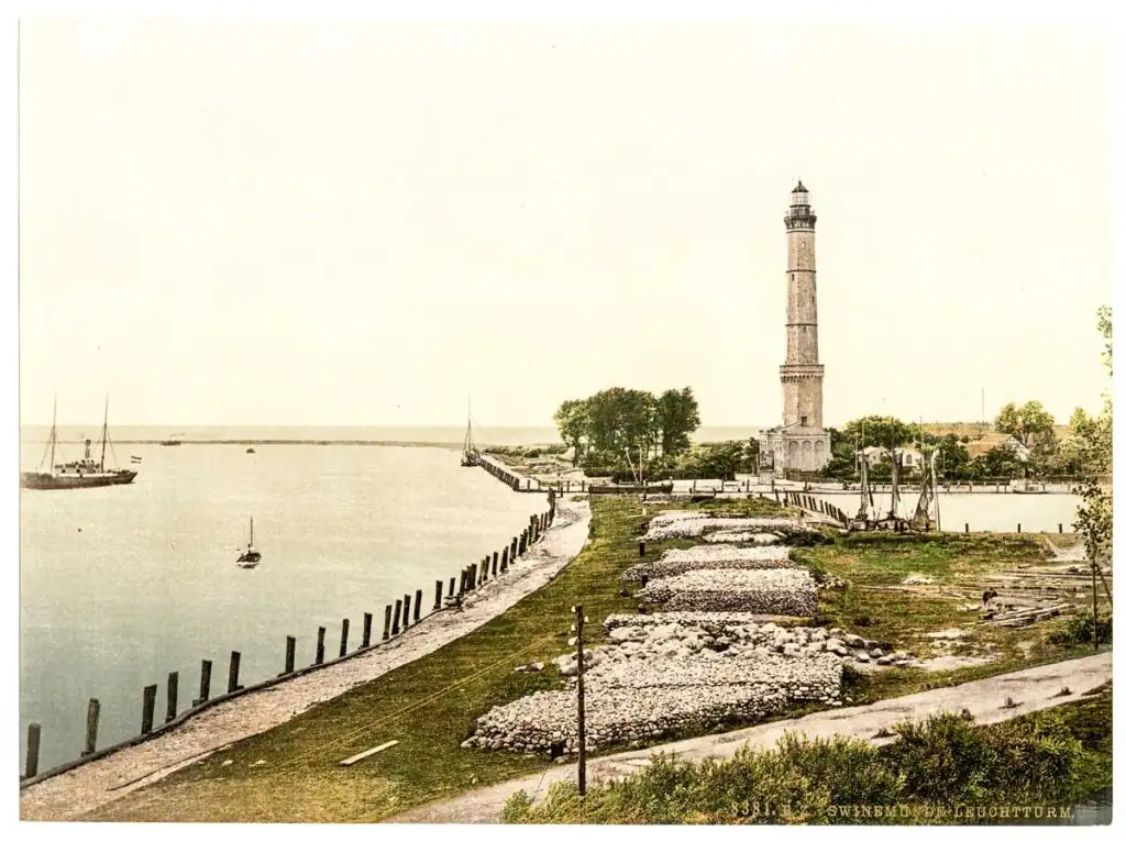 euchtturm Swinemünde – höchster Leuchtturm an der Ostsee und wichtige Sehenswürdigkeit der Stadtgeschichte.